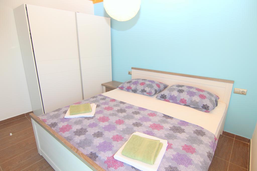 Apartment Ljubic Pag Town