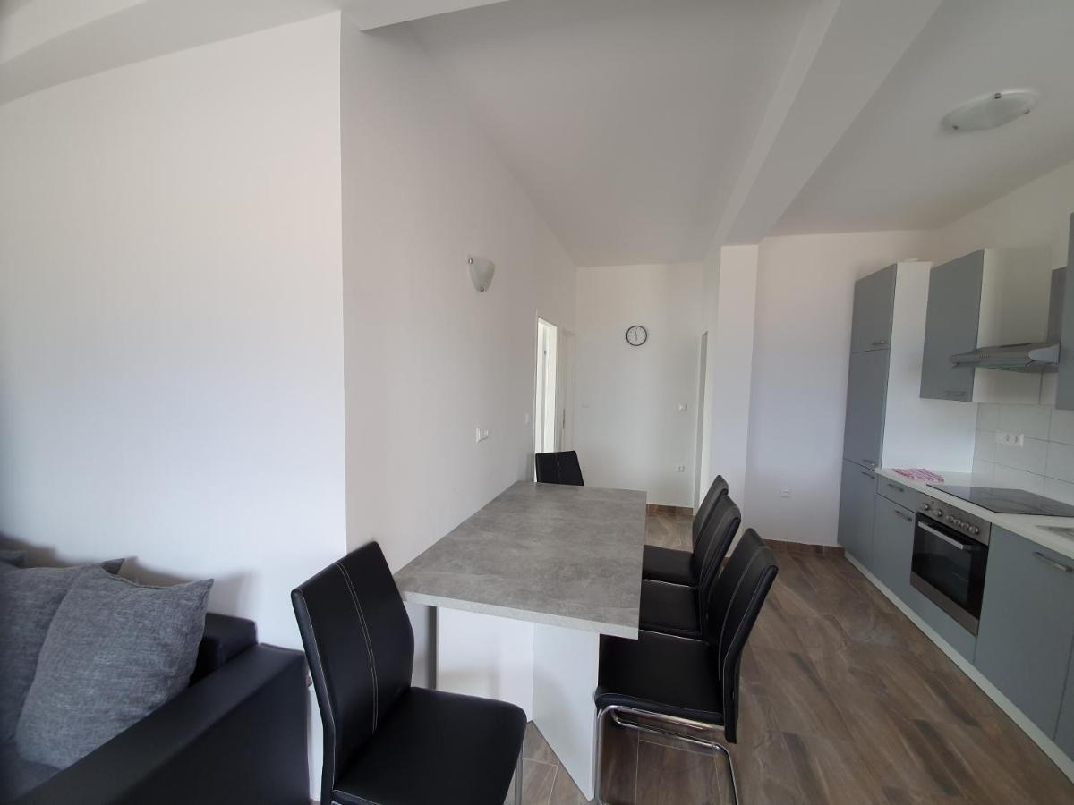 Apartment Ljubic *
